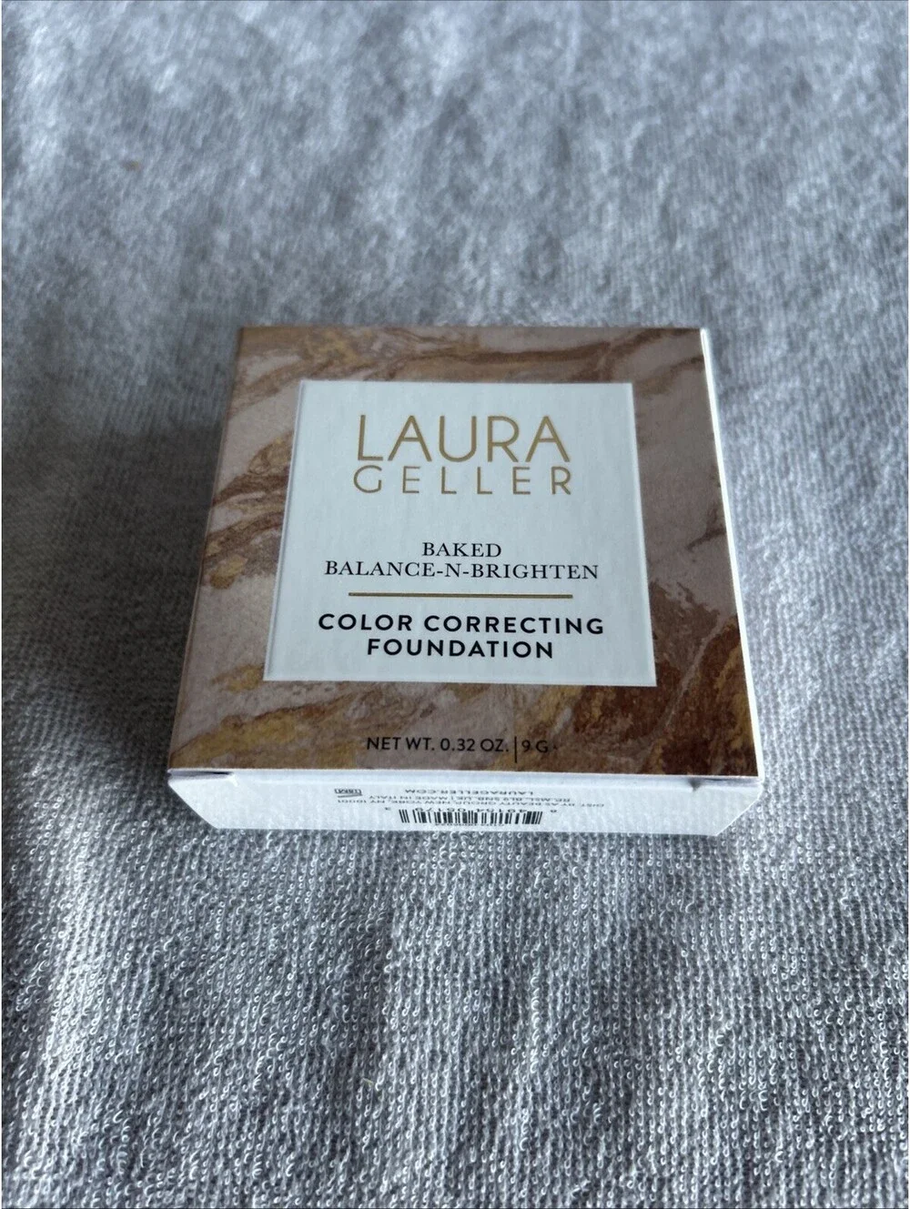 Laura Geller Baked Balance-n-Brighten Color Correcting Foundation 0.16 oz